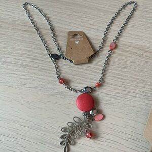 ⭐️ 5 for 20$! ⭐️ Long red and silver necklace
